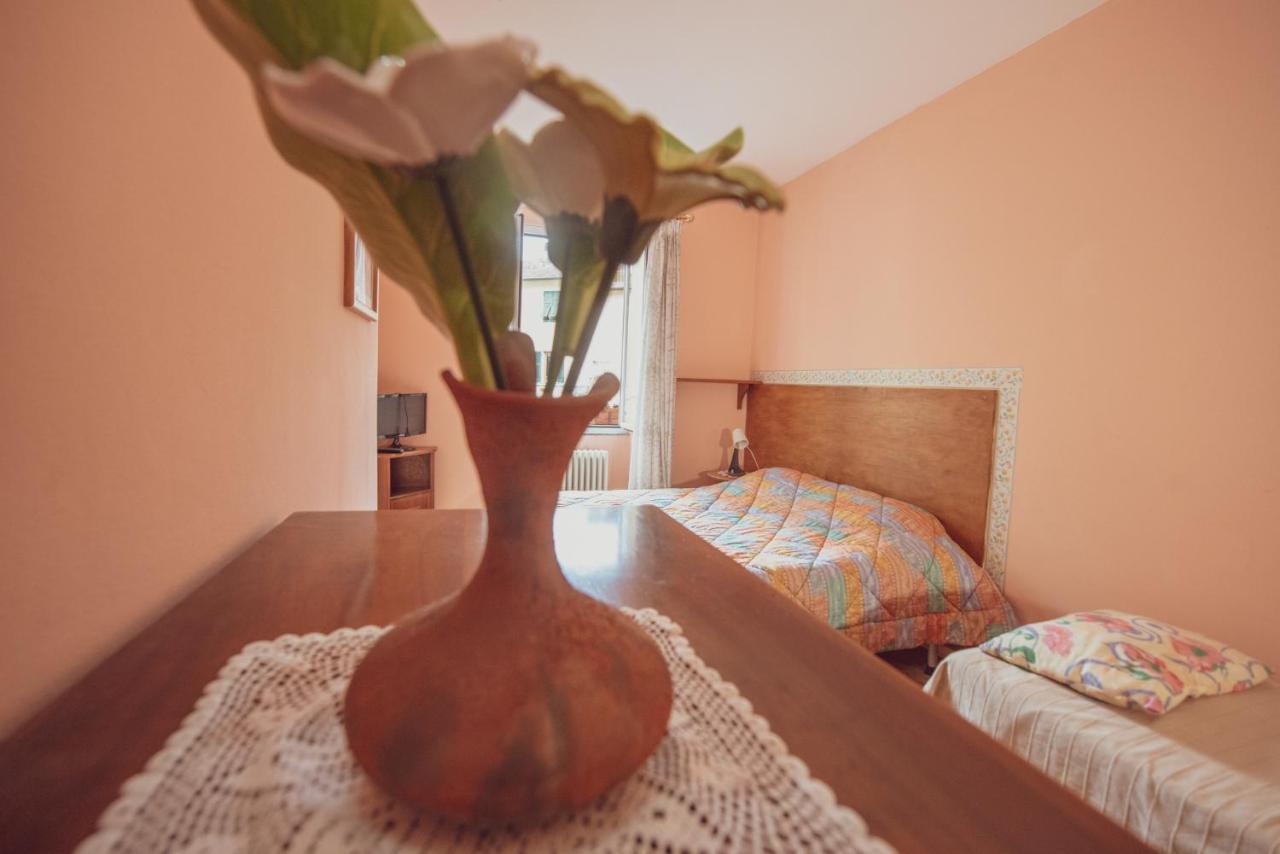 Apartamento Relax Brugnato Exterior foto